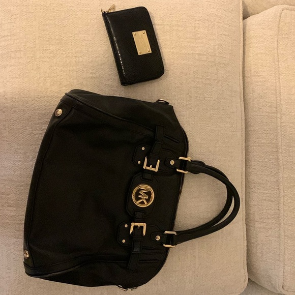 Michael Kors Handbags - Michael Kors bag and wallet